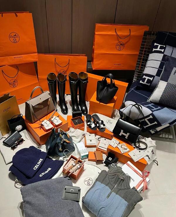吉林回收奢侈品鞋服.jpg